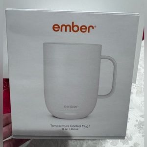 Brand new never used Ember 14oz mug warmer.